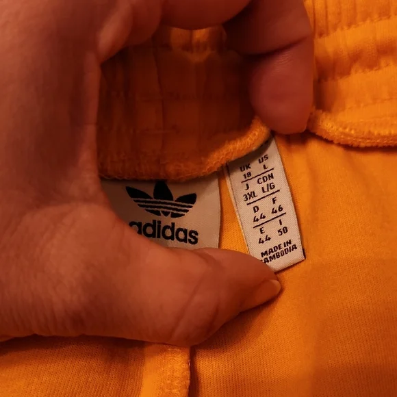 Adidas Neoclassic Yellow Joggers with Black Stripes - Picture 5 of 7